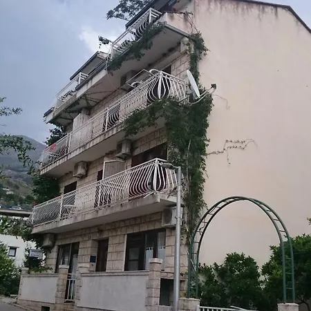 Tina Apartment *