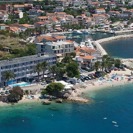 Tina * Podgora