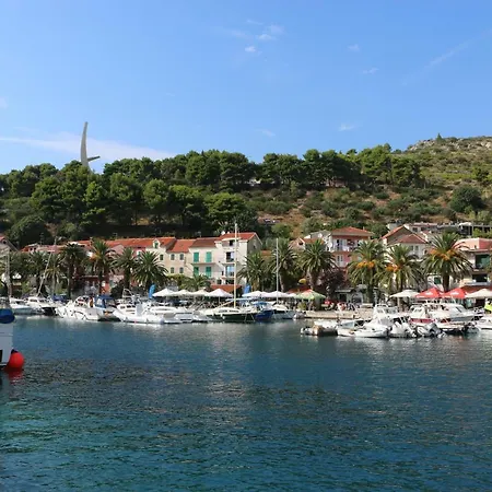 Tina Podgora (Split-Dalmatia)